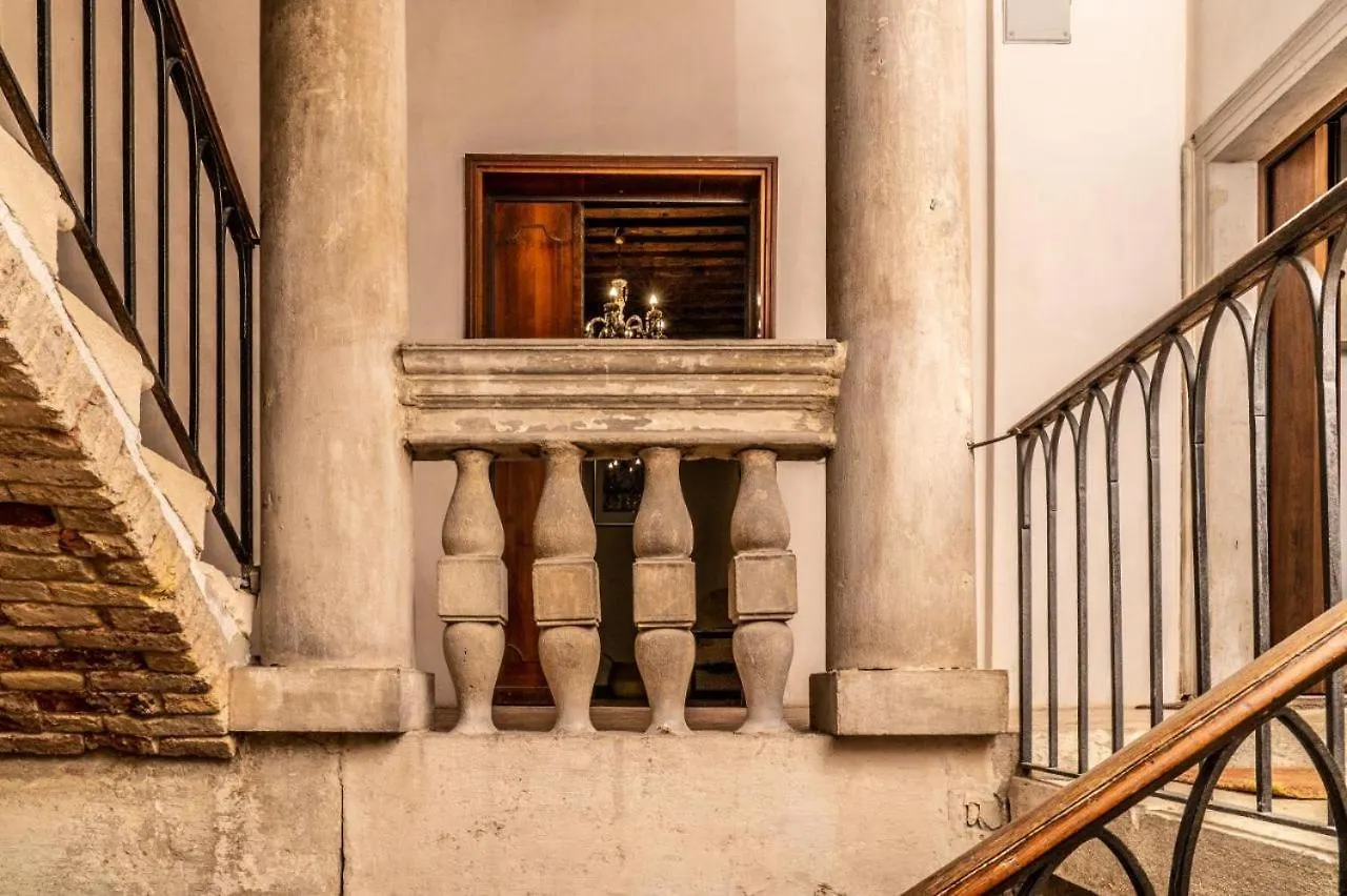 1 Ramo Grimani Apartment Venice